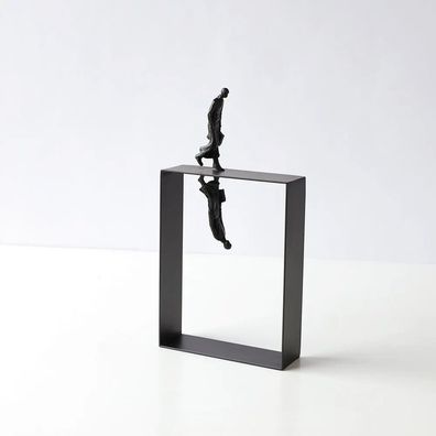 Resin Handicrafts Abstract Figure Sculpture Reflecting Portrait Encounter Ornament