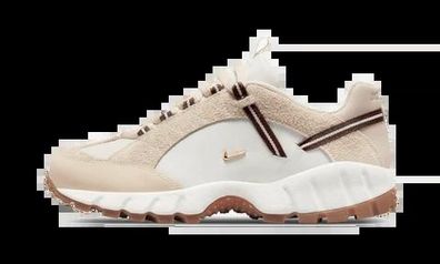 Sneakers Nike Air Humara LX Beige