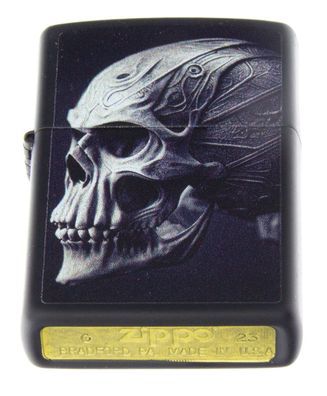 ZIPPO schwarz matt Cyberpunk Skull 60006893