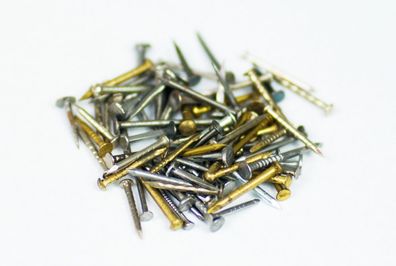 10 Nägel für Stocknägel