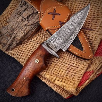 Handmade Damascus Hunting Knife | Rosewood Handle | Fixed Blade with Leather Sheath
