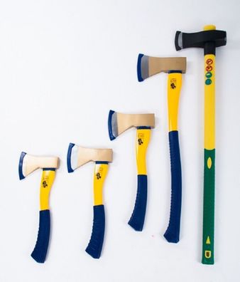 Universalaxt in verschiedenen Größen