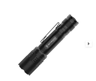 Skywoods Taktische Lampe TZL1800 mit 1.800 Lumen