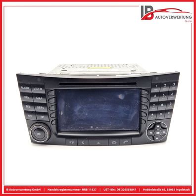 Navigationssystem Display Radio A2118203297 BE7039 Mercedes E-KLASSE S211 E280