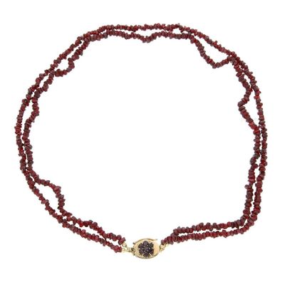 Kropfkette 585 Gold Verschluss Handarbeit mit Granat getragen 5321751