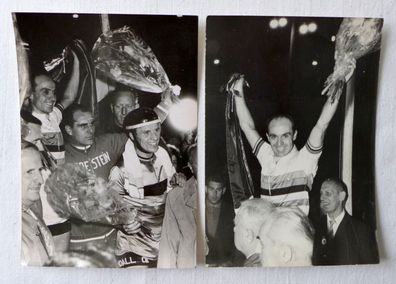 2 DDR Sport Presse Bild Foto Rad Rennfahrer Sieger Leipzig