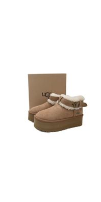 UGG Ultra Mini Stiefel mit Fleecefütterung in Braun