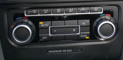 VW Golf 6 Eos Caddy Steuergerät Klimaanlage Klimabedienteil 5K0907044DT Heizung