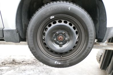 Audi A4 B5 A6 4B Passat 3BG Felgen Reifen Sommerreifen 195/65 R15 91H 6-7mm