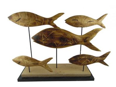 Treibholz-Fischschwarm