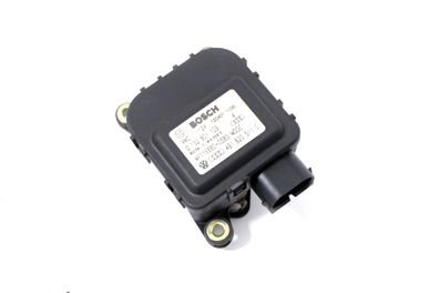 Audi A6 4B Stellmotor für Zentralklappe Klimaanlage 4B1820511C - links