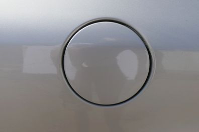 Skoda Octavia 1U Combi Tankdeckel Deckel Tank Tankverschluß gold 9201 beige sahr