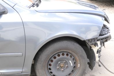 Skoda Octavia 1Z Kotflügel vorne rechts grau LF7V auch Kombi