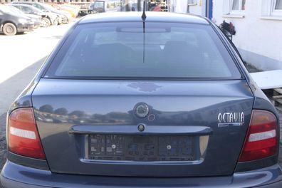 Skoda Octavia 1U Heckklappe hinten Kofferraumklappe grau LF7S L8L8 Limousine