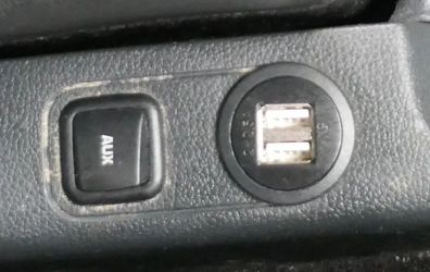 Roomster Fabia Schalter USB IN AUX 5J0035475