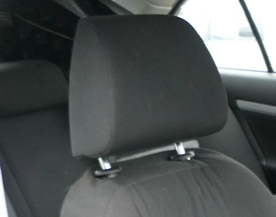 Skoda Octavia 1Z Sitz vorne links oder rechts Kopfstütze Kopfstützen schwarz
