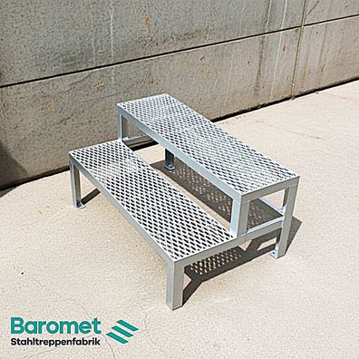 2 Stufen Stahltreppe Außentreppe Freistehend Breite 140 cm Höhe 40 cm verzinkt