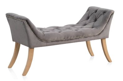 Polsterhocker mit grauSamtstoff und Holzbeinen