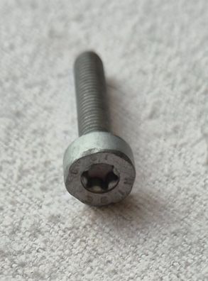 Schraube M5X25 Länge 2,5cm Stihl 9022 371 1050