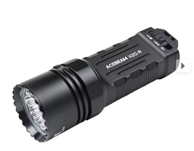 AceBeam X20-R mit 8 x Luxeon HL4X LED und 10.000 Lumen