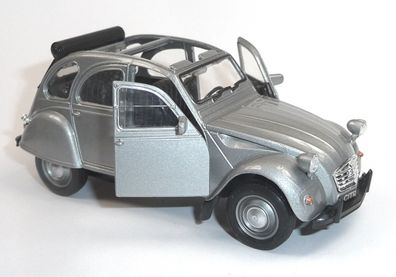 Modellauto Citroen 2CV Ente 1:34 aus Metall Spritzguss ca. 12cm silber/offen