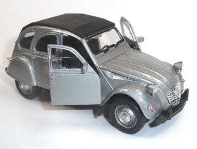 Modellauto Citroen 2CV Ente 1:34 aus Metall Spritzguss ca. 12cm silber/geschlossen