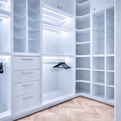 QLS LED Unterbauleuchte 3x60cm Kaltweiß mit Bewegungsmelder, Selbstklebend 11449