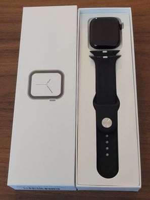 Apple Watch Series 10 GPS 42 mm Schwarz Smartwatch Sportarmband / 36 Monate Gewähr