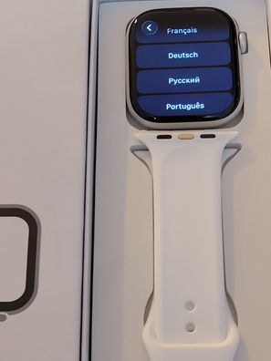 Apple Watch Series 10 GPS 46 mm Silber / Smartwatch / 36 Monate Gewährleistung