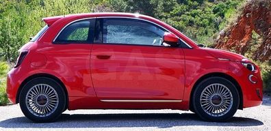 FIAT 500e - CHROM Seitentür-Zierleisten aus Chrom