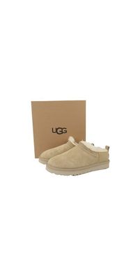 UGG Mini-Schneestiefel in Sandfarben