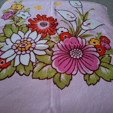 Handtuch, Stola aus DDR Zeiten- China Import rosa 70x 140cm sehr schönes Blumenmotiv