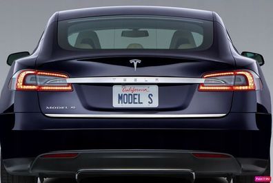 TESLA Model S - Martig Chromleiste für Heckklappe Zierleiste Chrom