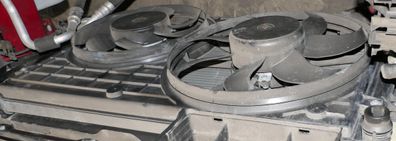 VW Golf 5 Lüfterzarge Lüfter Kühlerlüfter Klimaanlage 1K0121207BB Eos Touran