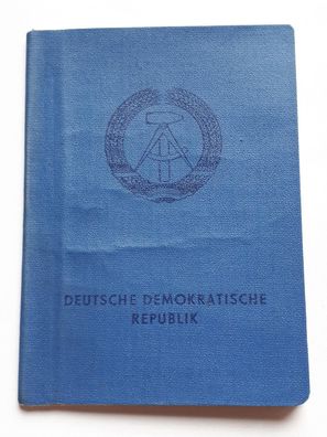 DDR Personalausweis Ausstellungsjahr 1983 weiblich