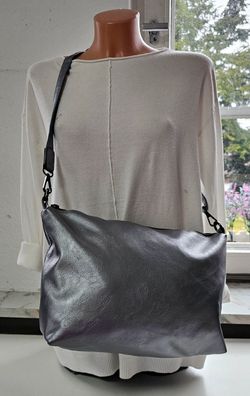 Umhängetasche Schultertasche Cross Body Bag Kunstleder schmaler Gurt Silbergrau