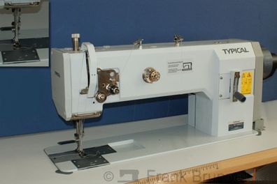 Typical 1245 HL14 35 cm Durchgangsraum Ledermaschine Polstermaschine