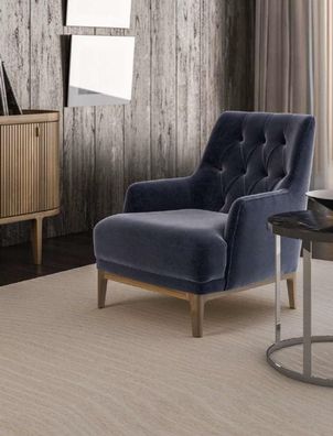Blauer Exklusiver Chesterfield Sessel Wohnzimmer Einsitzer Holzgestell