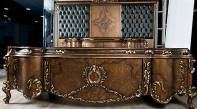 Brauner Holzschreibtisch im eleganten Design für Home Office