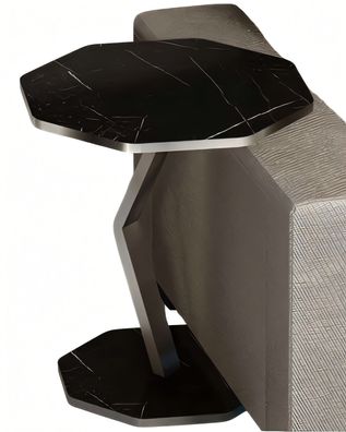 Eleganter schwarzer Beistelltisch aus Holz mit modernem Design