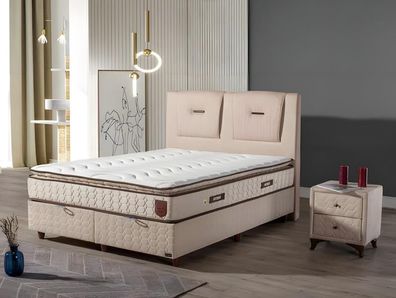 Luxuriöses Boxspringbett mit modernem Kopfteil Elegantes Design für Komfort