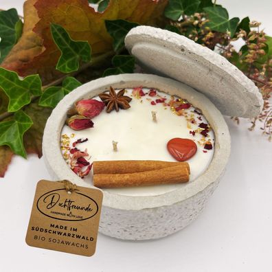 Betonkerze Betongrau "Grey Hearts" fér Herbst und Winter - Stilvolle Sojawachskerze f