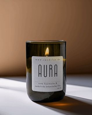 AURA Duftkerze â?? Handgefertigte Sojawachskerze â?? 250g â?? Lavendel Bergamotte & Y