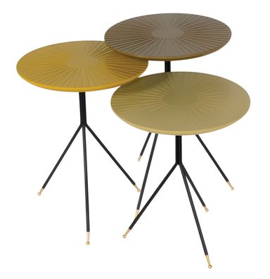 Goldener Beistelltisch aus Metall im eleganten Design