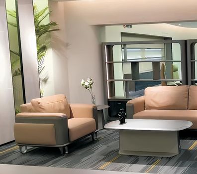 Beiger Ledersessel – elegantes Design für Büro oder Wohnzimmer