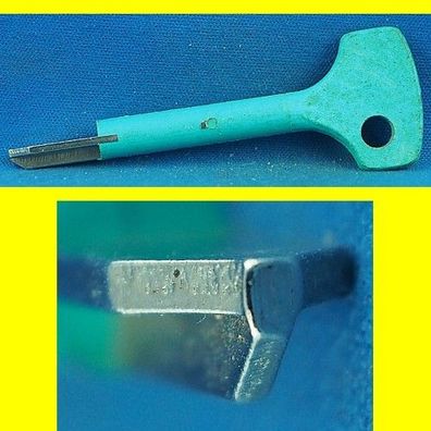 DDR Kreuzschlüssel 74 mm lang - Rohling türkis mit 1 mm Lippe unten / Quersteg 1,6 mm