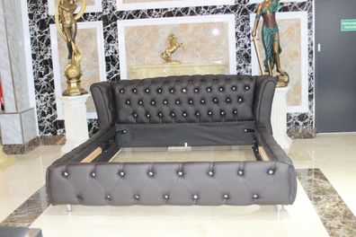 Chesterfield Big Bett Kopfteil Betten Polster Hotel Bett mit Kristallen Sofort