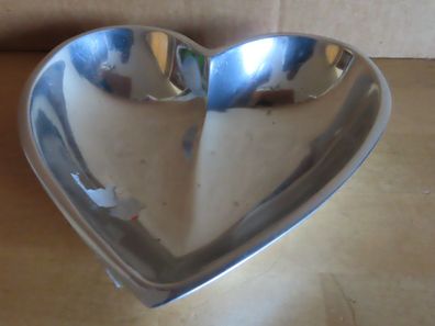 Schüssel Schale Bonbonschale in Herzform silbern Metall