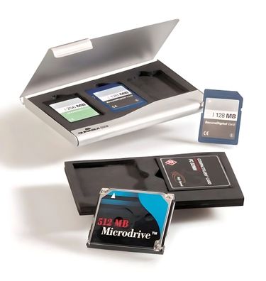 Durable Speicherkartenetui a Aluminium mit 2 austauschbaren Inlays