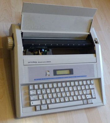 Schreibmaschine Privileg electronic 2600, gebraucht